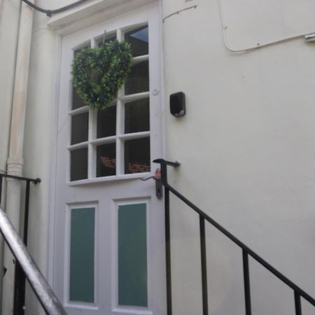 Grade I Listed Luxury Apartment In Hertfordshire 웨어 객실 사진