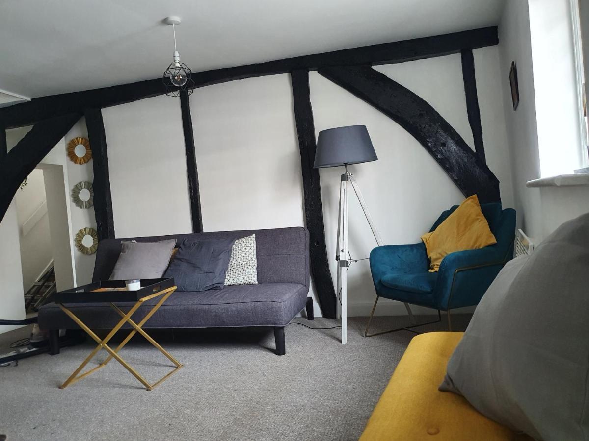Grade I Listed Luxury Apartment In Hertfordshire 웨어 외부 사진